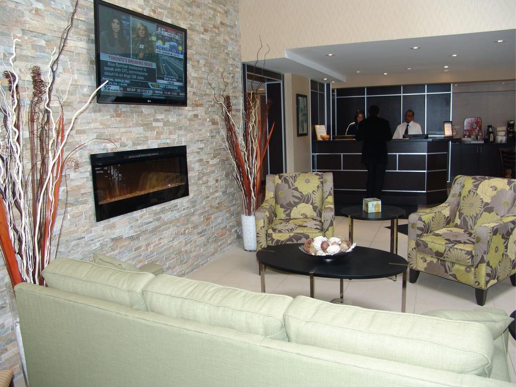 Comfort Inn East Scarborough โตรอนโต ภายนอก รูปภาพ