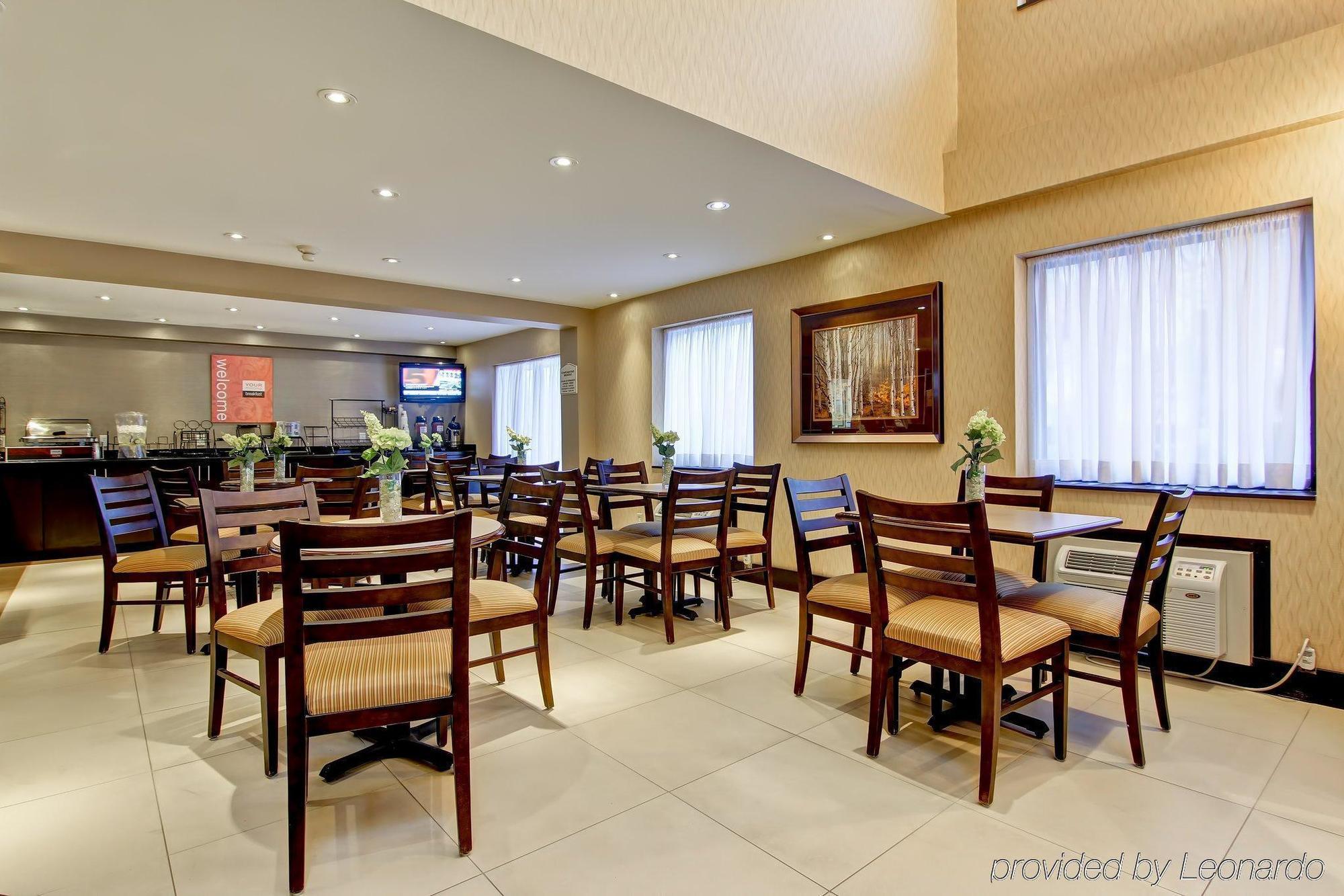 Comfort Inn East Scarborough โตรอนโต ภายนอก รูปภาพ