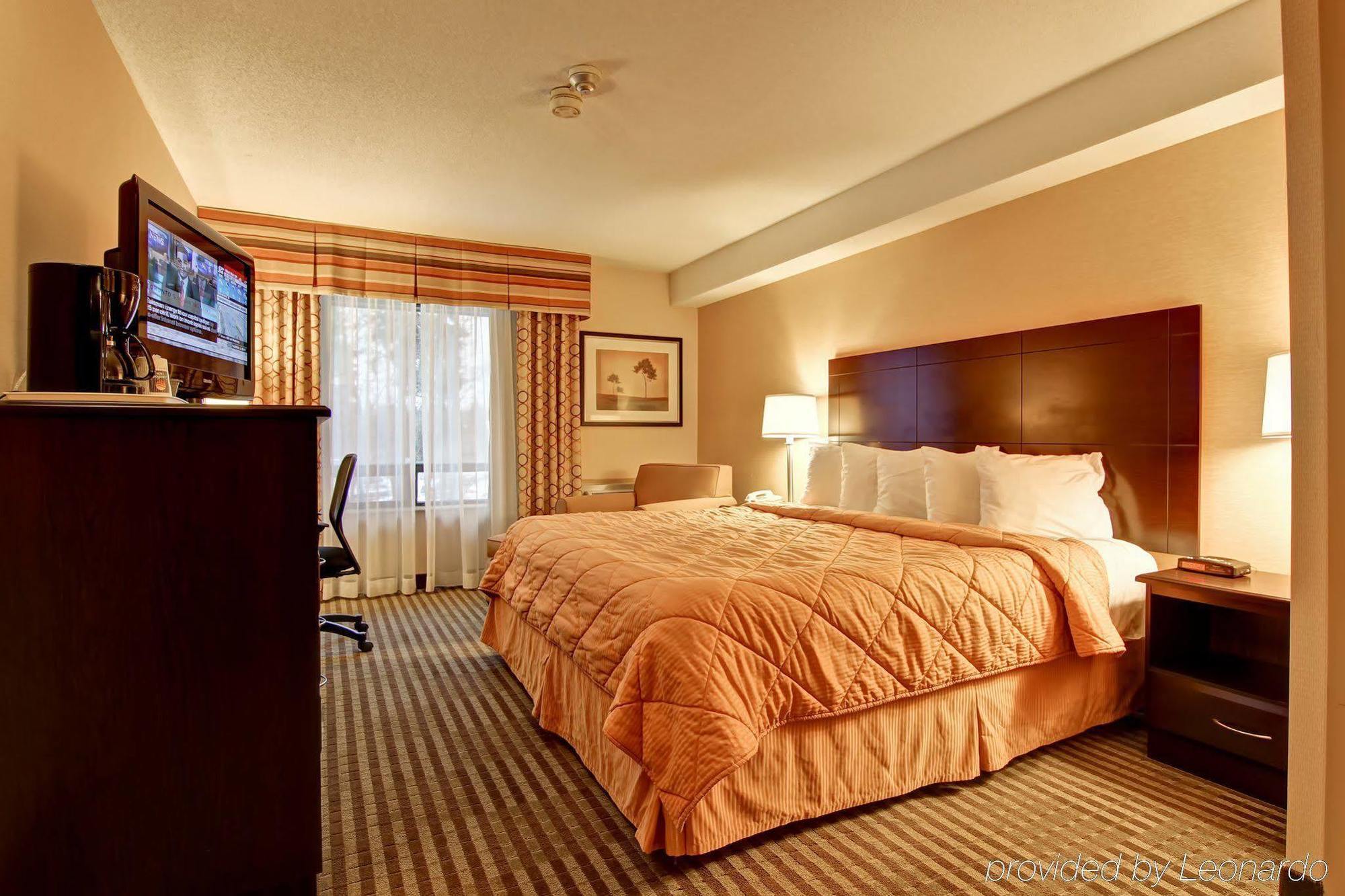 Comfort Inn East Scarborough โตรอนโต ภายนอก รูปภาพ